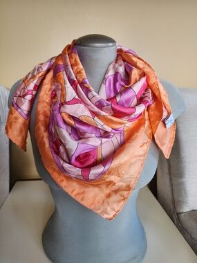 Italian Silkly Scarf – Ravinala Firenze – Abstract Print – 70x70 – Orange Pink